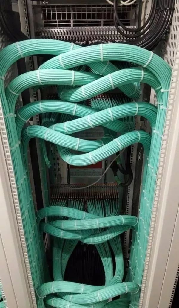 【工廠管理】最強布線,美到讓人窒息!